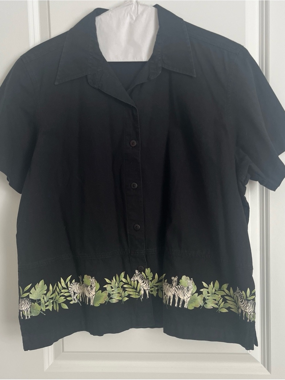 Black Button-Front Short Sleeve Top with Green Zebra Border